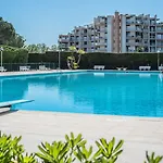 Cannes Marina 公寓式酒店 Mandelieu