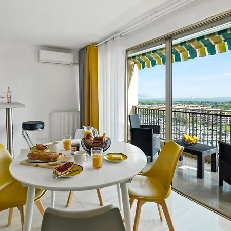 Cannes Marina Lägenhetshotell Mandelieu