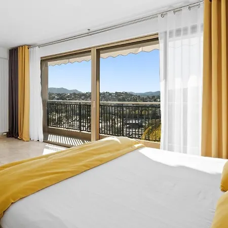 Cannes Marina Lägenhetshotell Mandelieu