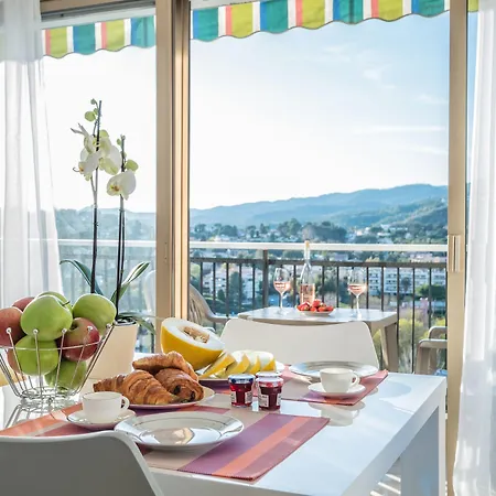 Cannes Marina מלון דירות 4*
