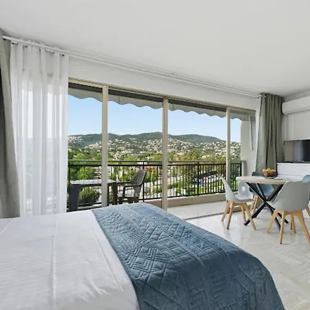 Cannes Marina 4*