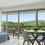 Cannes Marina 4* Мандельё-ла-Напуль