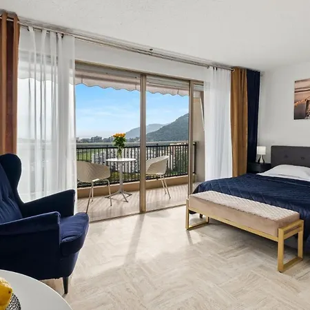 Aparthotel Cannes Marina Mandelieu-la-Napoule