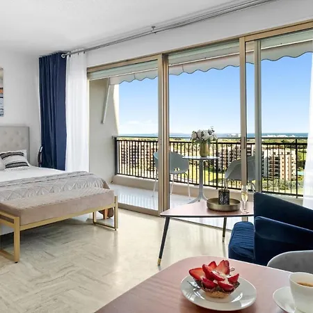 Cannes Marina 4*