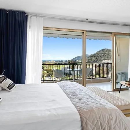 Cannes Marina Aparthotel 2*