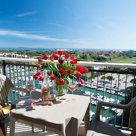 Cannes Marina 4*