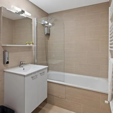 Aparthotel Cannes Marina