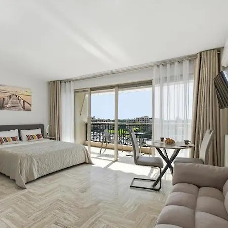 Apart-hotel Cannes Marina Mandelieu