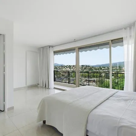 Apartmanhotel Cannes Marina Mandelieu