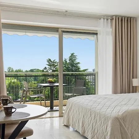 Cannes Marina Apartmanhotel
