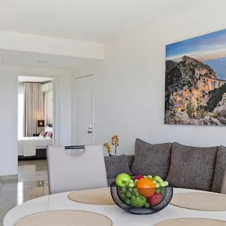 Cannes Marina Apartmanhotel Mandelieu