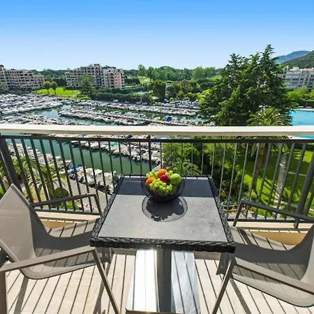 Cannes Marina Apartmanhotel 4*