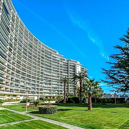Cannes Marina Lejlighedshotel 4*