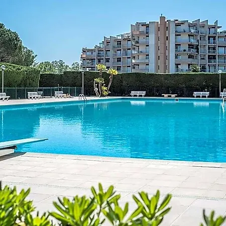 Cannes Marina Lejlighedshotel 4*