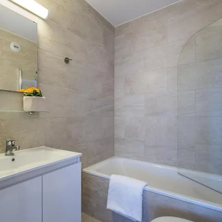 Cannes Marina Mandelieu