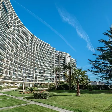 Cannes Marina Aparthotel