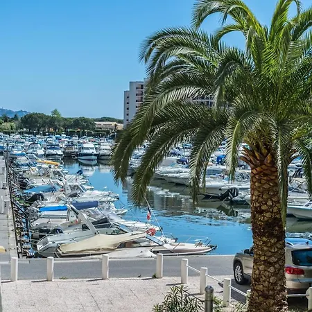 Cannes Marina 2*