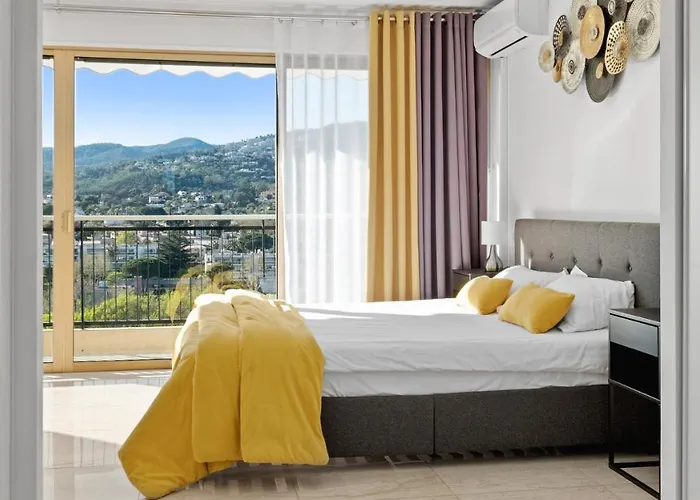 Cannes Marina アパートホテル 4*