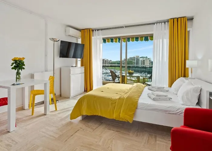 Cannes Marina Apartmanhotel
