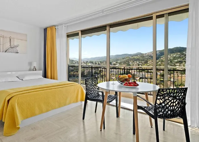 Cannes Marina 4*