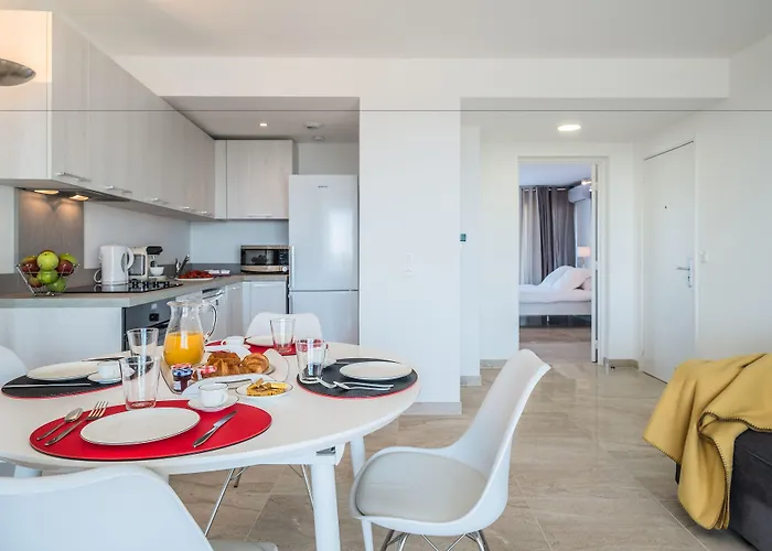 アパートホテル Cannes Marina Mandelieu