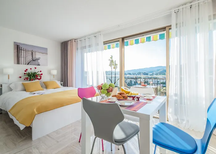 アパートホテル Cannes Marina 4*