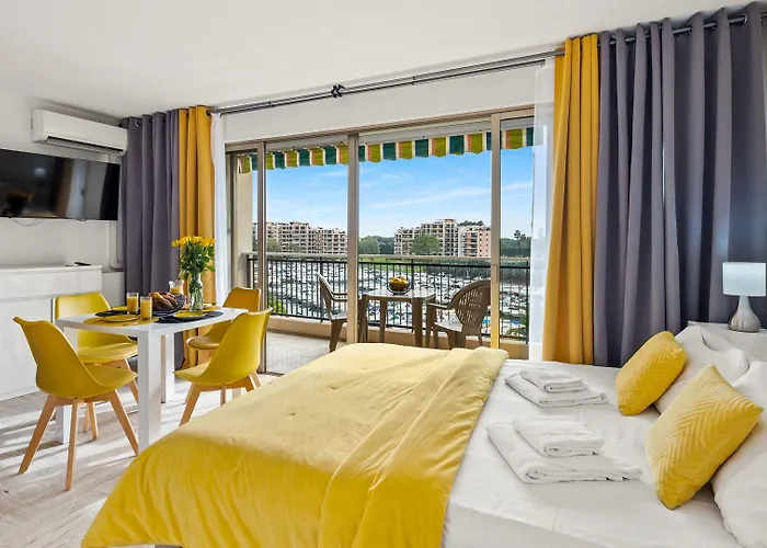 Apartmanhotel Cannes Marina 4*