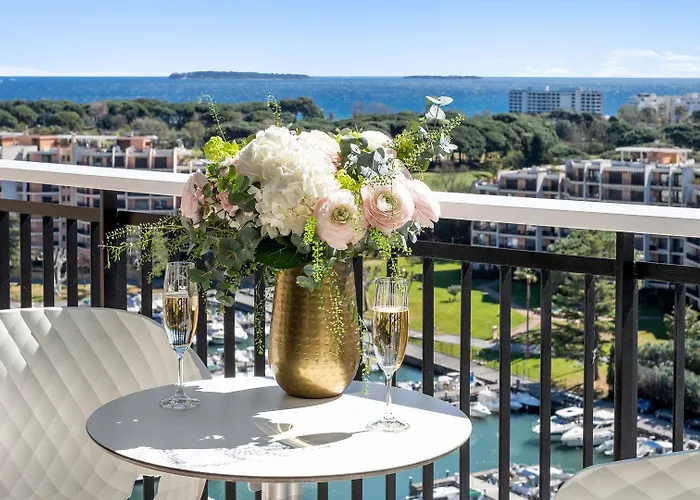 アパートホテル Cannes Marina 4*